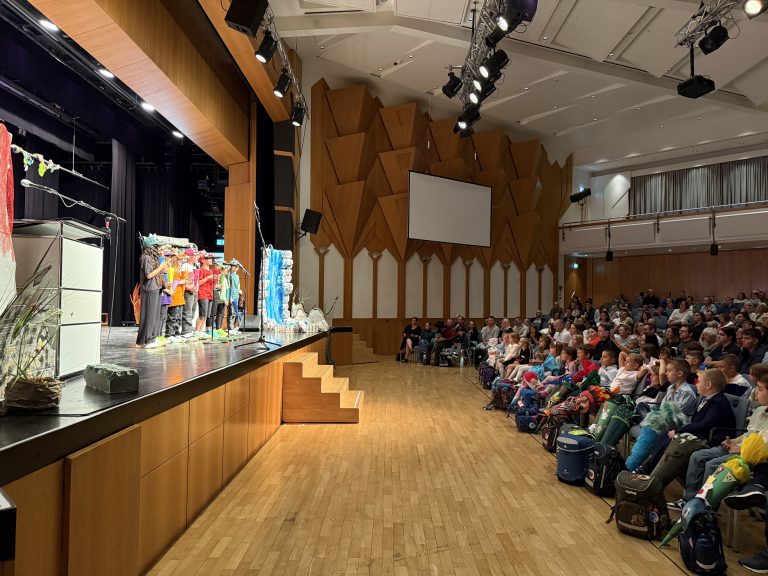 Ein volles Bürgerhaus